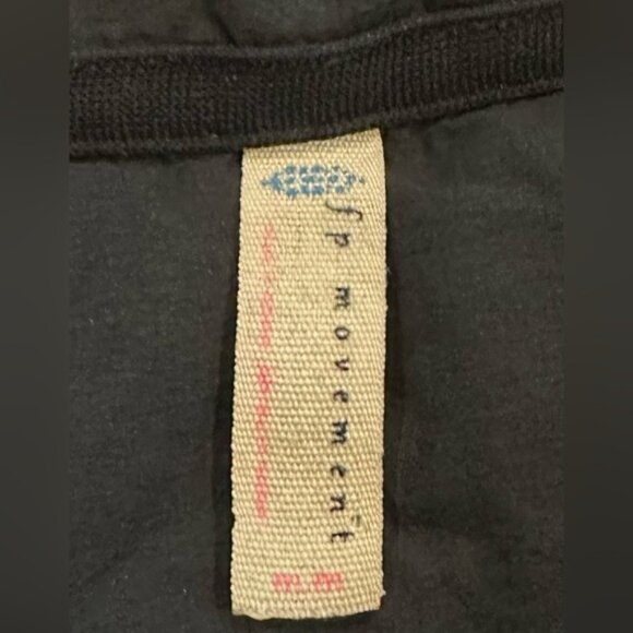 Free People Black Quilted Jacket - Excellent condition! - Picture 4 of 5